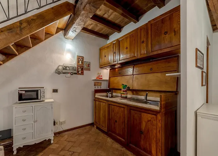 Guesthost - Foro Stylish And Appartement