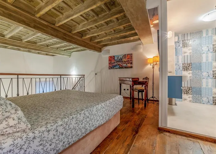 Guesthost - Foro Stylish And Appartement Rome