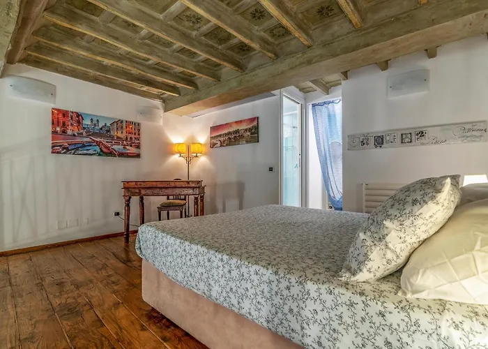 Guesthost - Foro Stylish And Appartement Rome